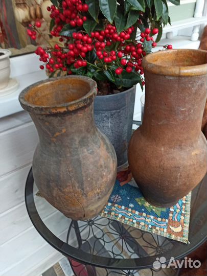 Вещи для интерьера (картина, тарелка, крынки)