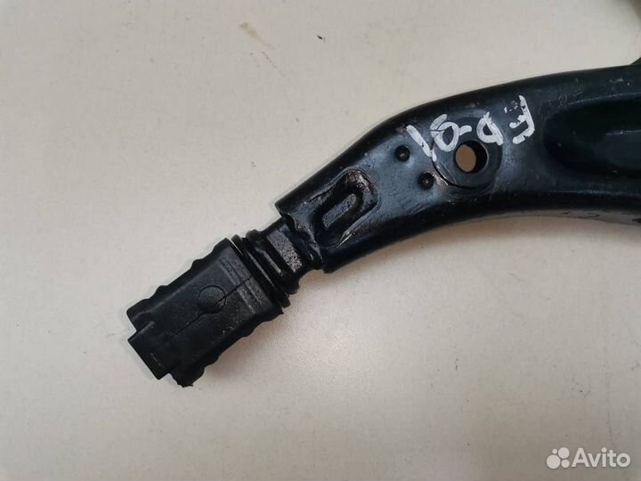 Рычаг передний правый Toyota Starlet P9 1996-1999