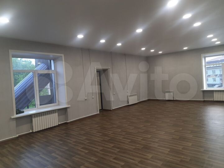 Свободного назначения, 70 м²