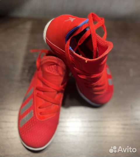 Детские футбольные бутсы (сороконожки)