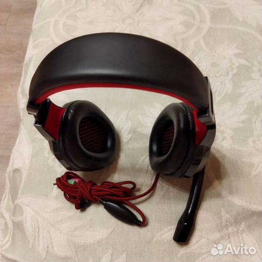 Игровые наушники с микрофоном