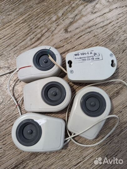 Проводные датчики движения и тревожные кнопки