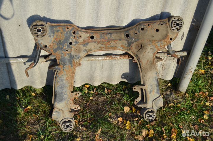 Подрамник передний/задний audi a8 d2