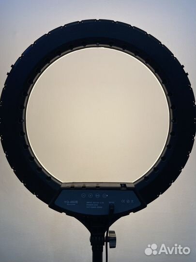 Кольцевая лампа 45см со штативом