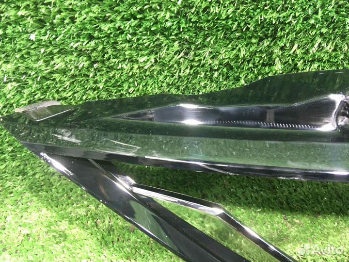 Маска фары Qashqai (17-21) R б/у небольшие царапин