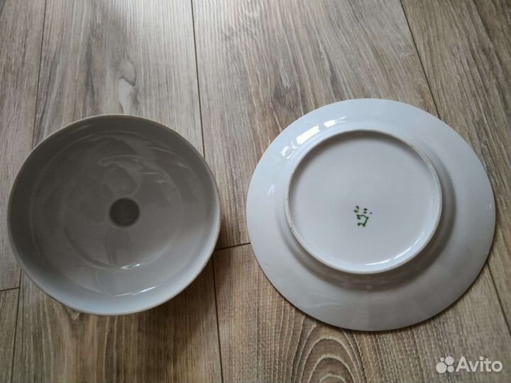 Посуда и кухонные принадлежности