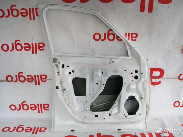 Opel Zafira C Дверь передняя левая