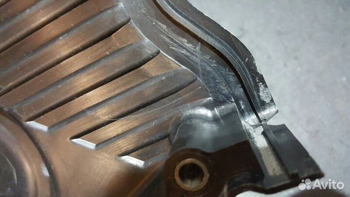 Кожух ремня грм левый Subaru Impeza Wrx Sti GRB