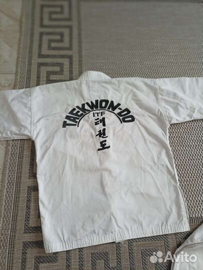 Форма для тхэквондо 140