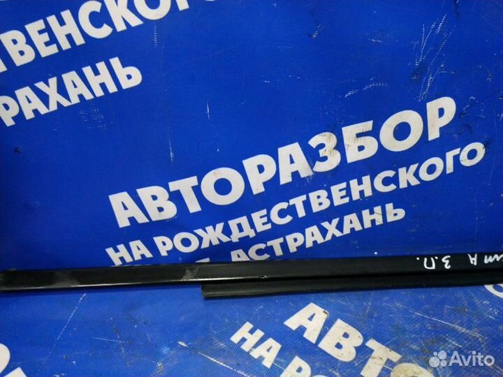 Бархотка двери Ваз Лада Веста Кросс седан H4MD429