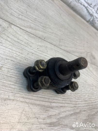 Шаровая опора передняя левая Ssangyong Kyron DJ