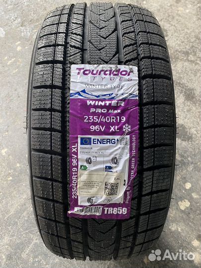 Tourador Winter Pro Max 235/40 R19