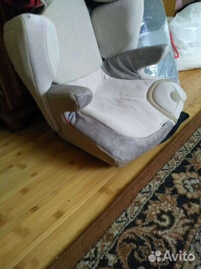 Детское автомобильное кресло от 15 до 36 кг