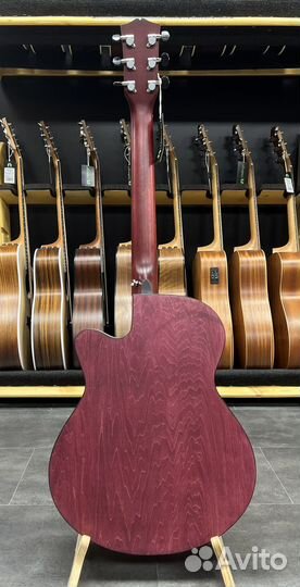 Акустическая гитара (новая)