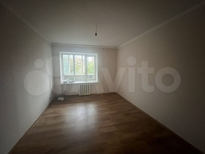 2-к. квартира, 55 м², 4/10 эт.