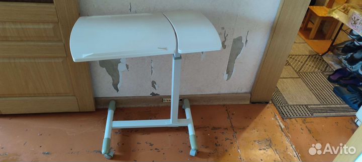 Стол для кормления