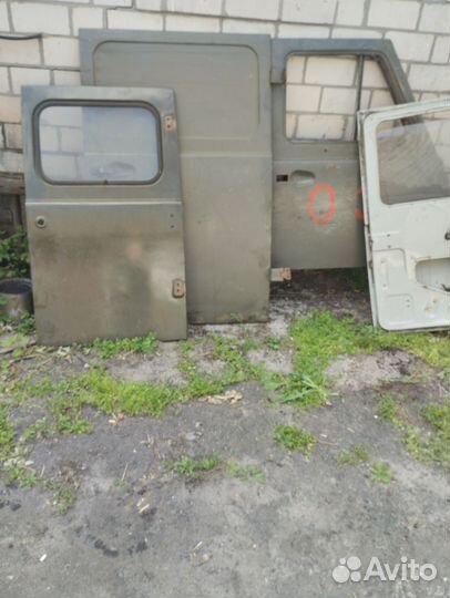 Двери на УАЗ 452 буханка