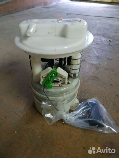 Топливный насос Дастер Террано в сборе