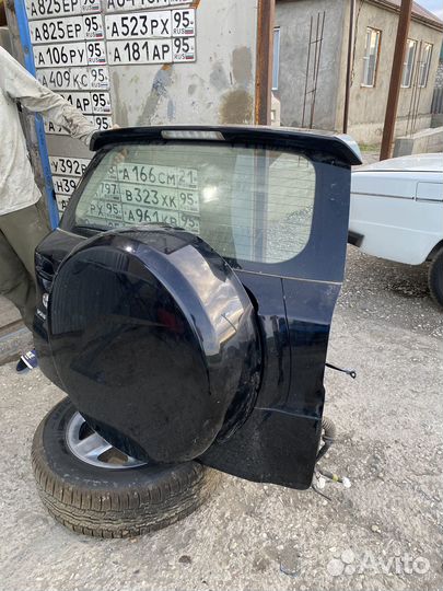 Крышка багажника toyota rav4 30