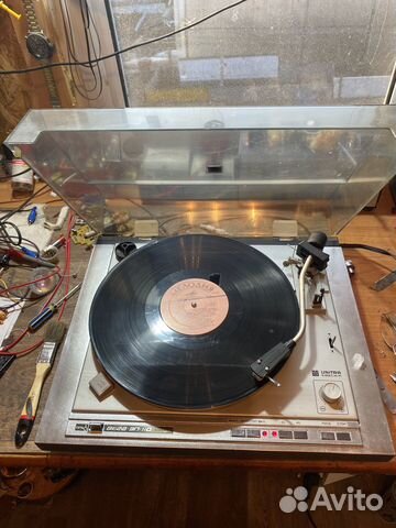 Винилпроигрыватель