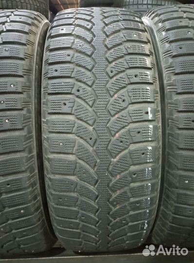 Bridgestone Blizzak Spike-01 235/60 R18 101