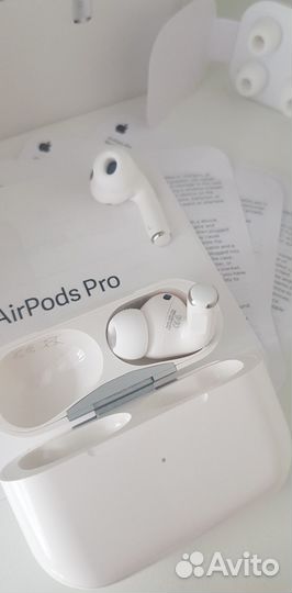 AirPods Pro (с шумоподавлением) + гарантия + чехол