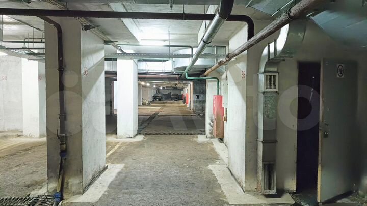 Машиноместо, 15 м²