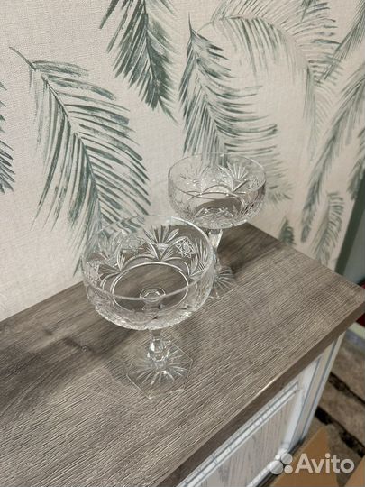 Хрустальные бокалы