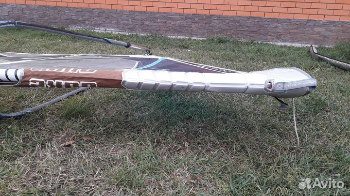 Парус для виндсерфинга