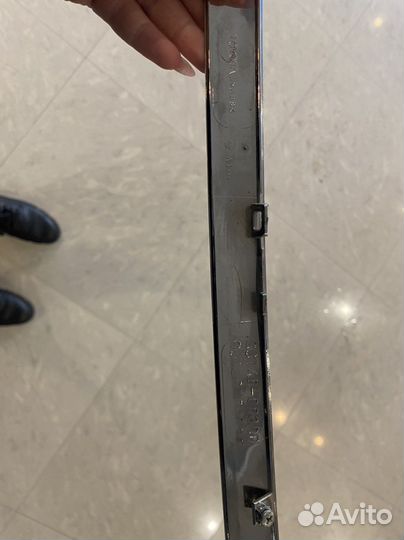 Хром накладка переднего бампера toyota RAV 4