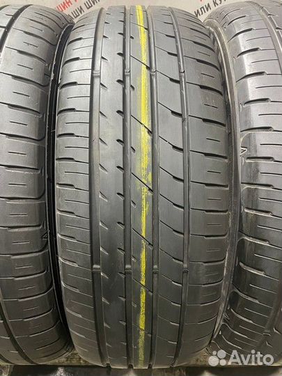 Dunlop Enasave RV504 215/60 R17 96H