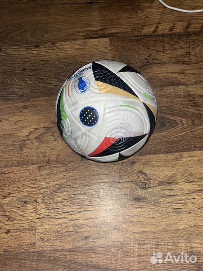 Футбольный мяч euro