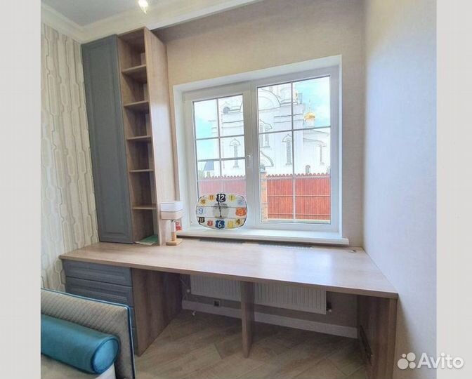 Рабочая зона у окна