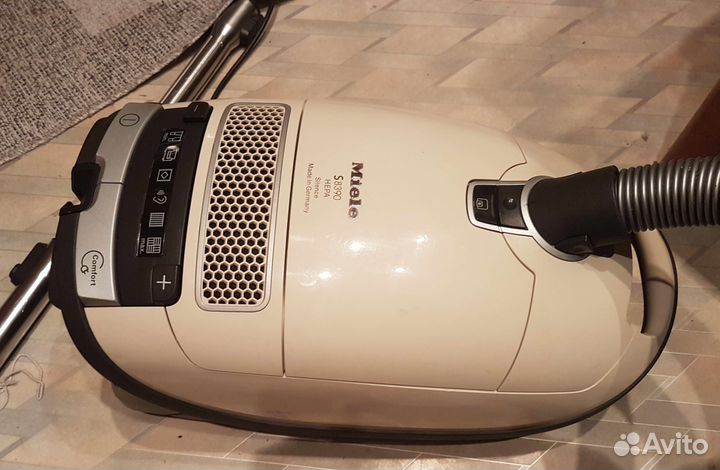 Miele S8390 hepa Silence