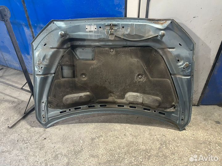 Капот на mitsubishi lancer 10