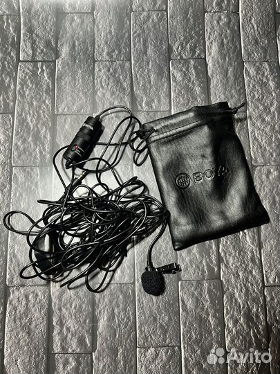 Петличный микрофон boya