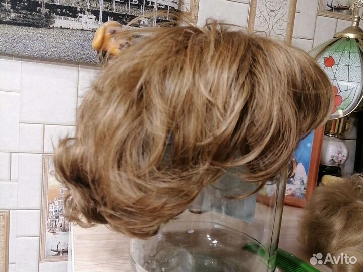 Парик, шиньон