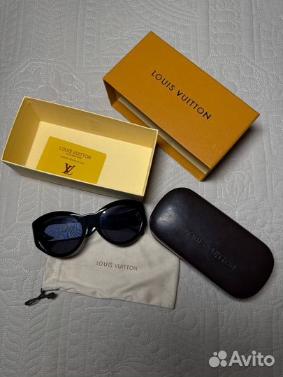 Солнцезащитные очки женские