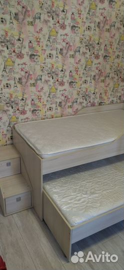 Двухъярусная кровать бу с матрасами