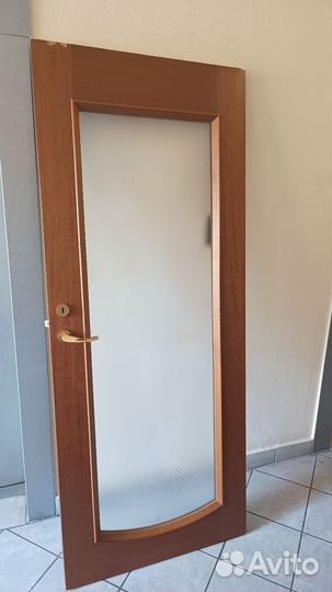 Двери б/у 9 шт