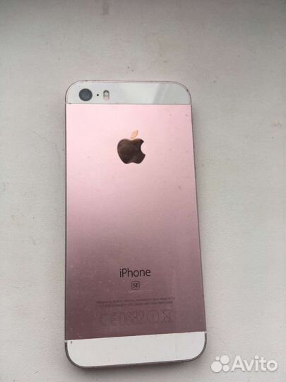Телефон iPhone se 2016