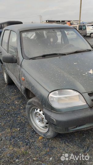 В разборе Шевроле Нива Chevrolet Niva