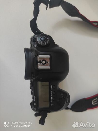 Зеркальный фотоаппарат Canon 5D mark 4
