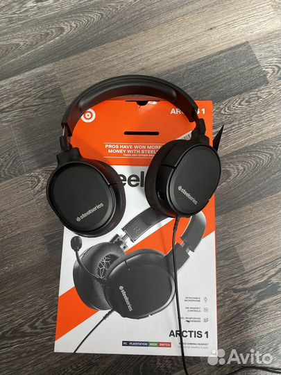 Наушники steelseries arctis 1