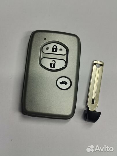 Смарт ключ Toyota Venza Тойота Венза