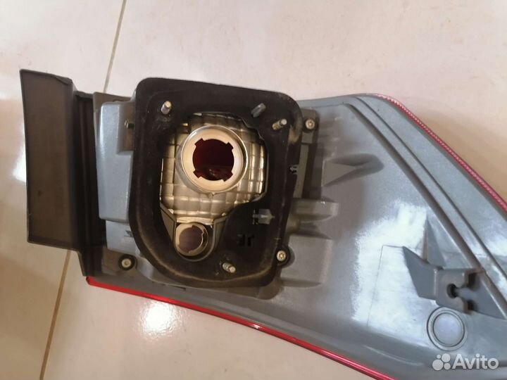 Фары на LADA весту