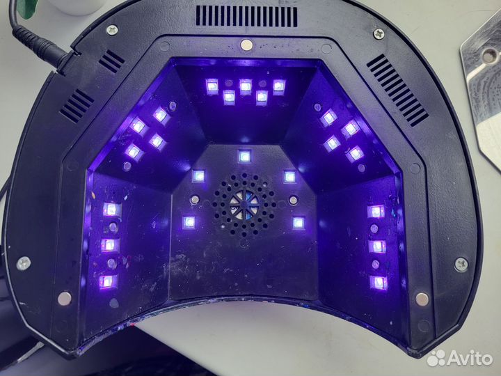 Лампы для маникюра TNL б/у