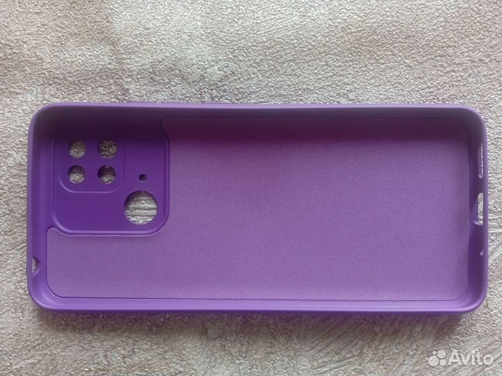 Чехлы на телефон