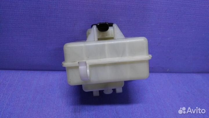 Бачок главного тормозного цилиндра BMW 5-серия E6