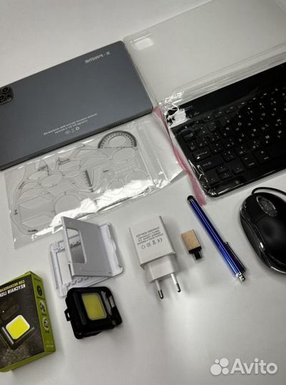 Планшет с клавиатурой и мышкой 6/128